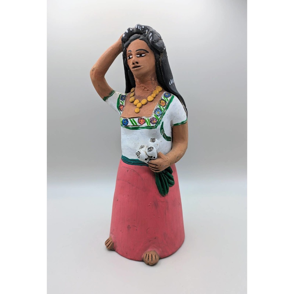 Guillermina Aguilar Alcantara signed Mexican Oaxaca clay pottery woman muñeca